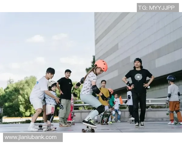 从零起步到滑板高手的全面技巧与训练指南